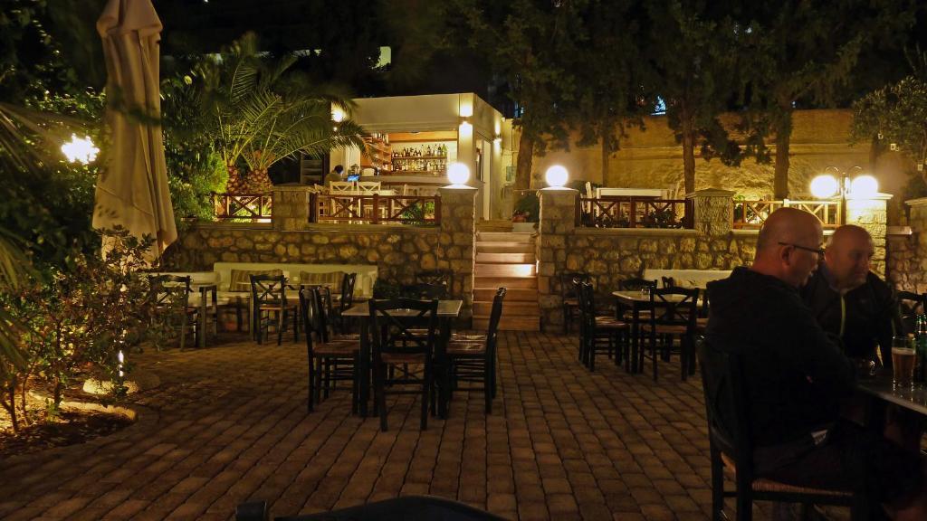 Oasis Hotel Massouri Extérieur photo